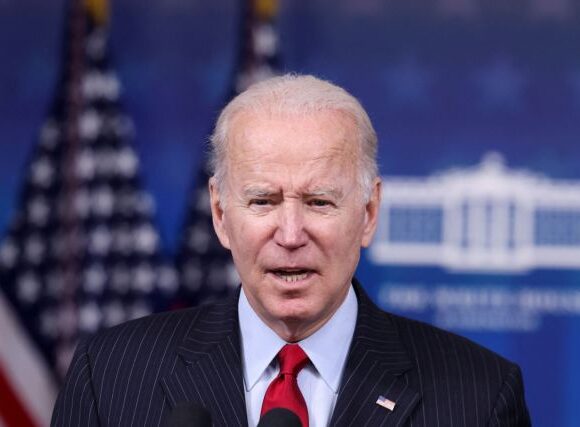 ΗΠΑ: Εγκρίνουν νέο πακέτο μαμούθ 40 δισ