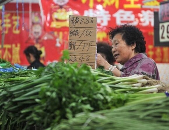 Κατέρρευσαν οι λιανικές πωλήσεις στην Κίνα τον Απρίλιο – Εκτόξευση της ανεργίας