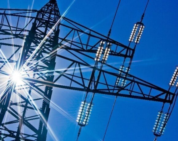 «Κλείδωσαν» τα μέτρα για τη μείωση των λογαριασμών ρεύματος – Σήμερα οι ανακοινώσεις Μητσοτάκη