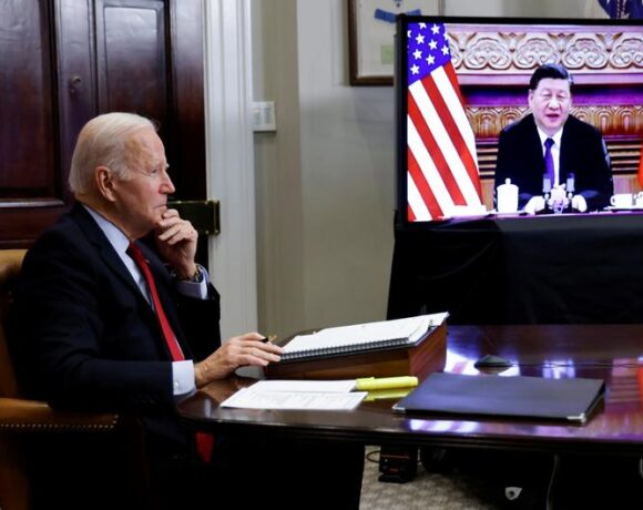 Μπάιντεν: Ισως συνομιλήσει με τον πρόεδρο της Κίνας Σι Τζινπίνγκ τις επόμενες εβδομάδες