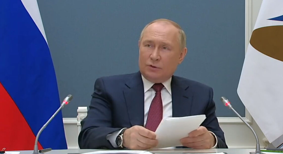 Πούτιν: Κανένας «παγκόσμιος χωροφύλακας» δεν θα σταματήσει τα κράτη που αγαπούν την ελευθερία, λέει ο Ρώσος πρόεδρος