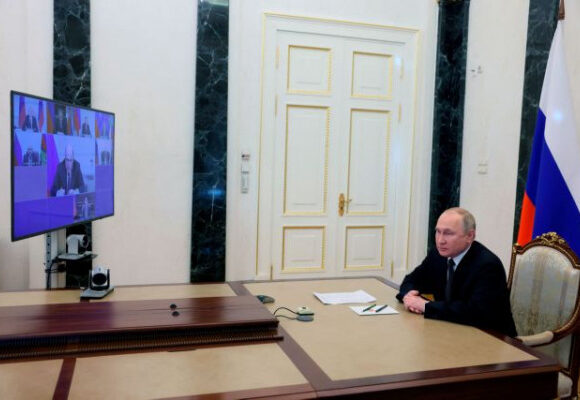 Πόλεμος στην Ουκρανία: Μόνο στην περίπτωση ειρηνευτικής συμφωνίας θα αρθούν οι κυρώσεις, είπε ο Σολτς