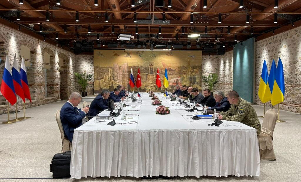 Τουρκία: Το «αυτογκόλ» του Ερντογάν – Ο πόλεμος στην Ουκρανία και η χαμένη ευκαιρία για να πλησιάσει τη Δύση