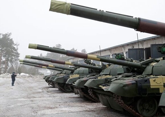 Τσεχία: Στέλνει επιπλέον στρατιωτικό υλικό με βαριά όπλα στην Ουκρανία