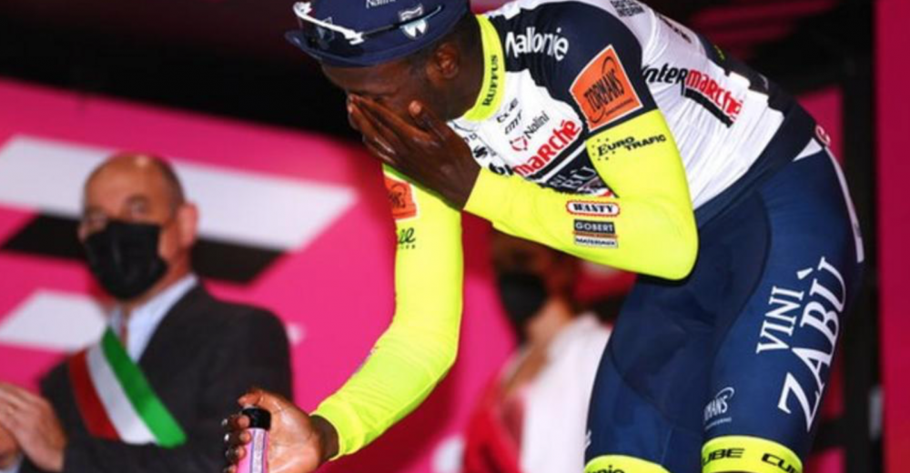 Giro D’italia 2022: Φελός έβγαλε νοκ άουτ τον Γκιρμάι!