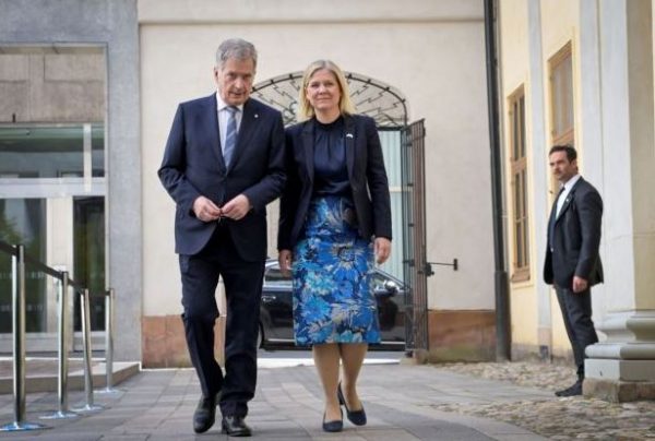 Nato: Σήμερα αναμένεται η από κοινού αίτηση Σουηδίας – Φινλανδίας