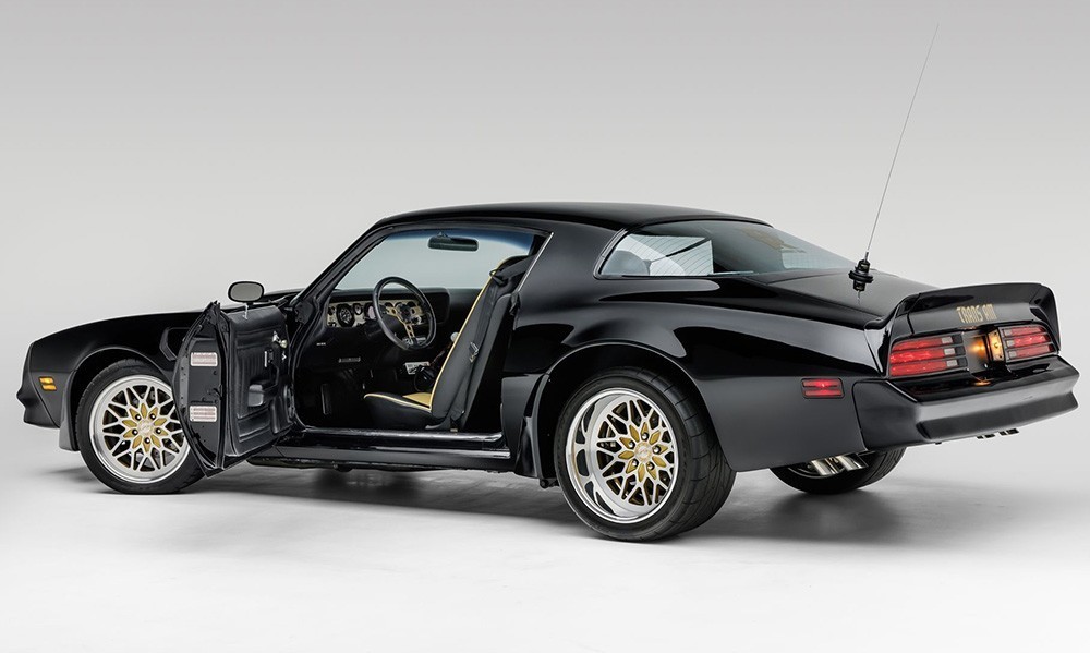 Burt Reynolds: Πωλείται η σπέσιαλ Pontiac Firebird