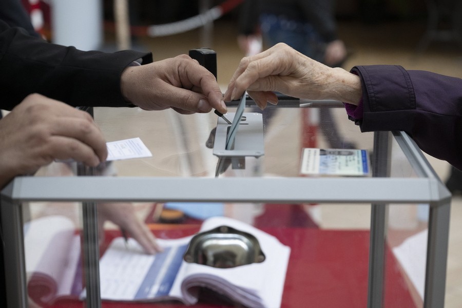 Γαλλία: Δεν εκλέγεται, με βάση τα πρώτα αποτελέσματα, η υπουργός Υγείας