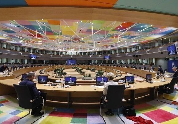 ΕΕ: Συμφωνία για τον μηχανισμό αλληλεγγύης και την ενίσχυση του ελέγχου στα σύνορα (tweet)