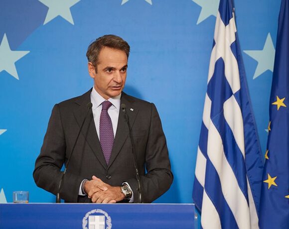 Καλοκαίρι αποφάσεων στην κυβέρνηση με φόντο τις εκλογές