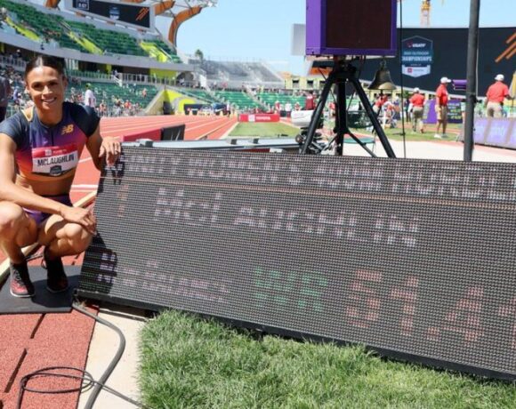 ΝΕΟ ΠΑΓΚΟΣΜΙΟ ΡΕΚΟΡ Η ΜΑΚΛΑΦΛΙΝ (video)