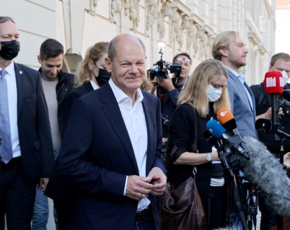 Ο Όλαφ Σολς έρχεται στη Θεσσαλονίκη στις 10 Ιουνίου