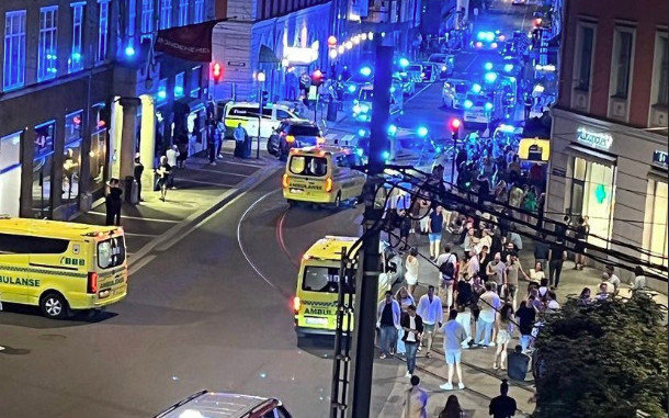 Οσλο: Τουλάχιστον 2 νεκροί και πολλοί τραυματίες από πυροβολισμούς σε νυχτερινό κέντρο