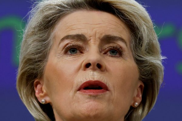 Ουκρανία: Υπόσχεση χωρίς αντίκρισμα η ιδιότητα υποψηφίου μέλους ΕΕ;