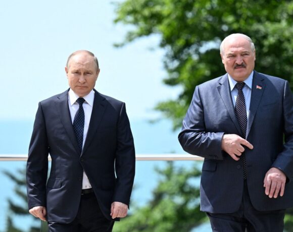 Πούτιν: Προμηθεύει τη Λευκορωσία με πυρηνικούς πυραύλους