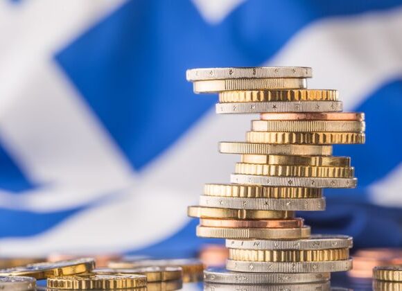 Προϋπολογισμός: Υπερεισπράξεις φόρων 2,9 δισ