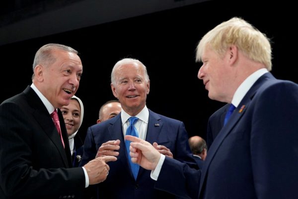 Σύνοδος ΝΑΤΟ: Ο Ερντογάν και η τέχνη της διαπραγμάτευσης