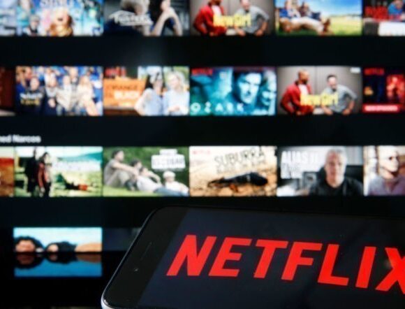 Τι συμβαίνει με το Netflix; Οι κοινοί κωδικοί και οι νέες χρεώσεις