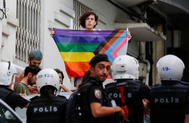 Τουρκία: Επιδρομή της αστυνομίας και πάνω από 200 συλλήψεις στο Pride