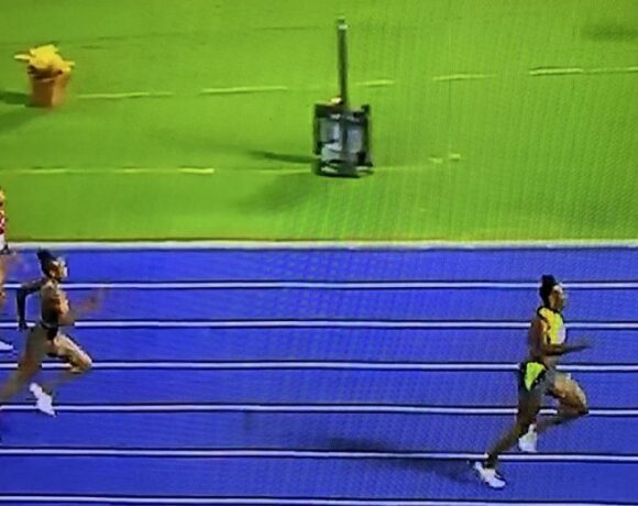 ΦΟΒΕΡΗ ΤΖΑΞΟΝ – ΑΠΙΘΑΝΟ 200αρι (video)!