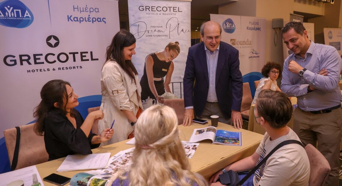 Χατζηδάκης: Μειώνουμε την ανεργία με σύγχρονες και καινοτόμες πολιτικές