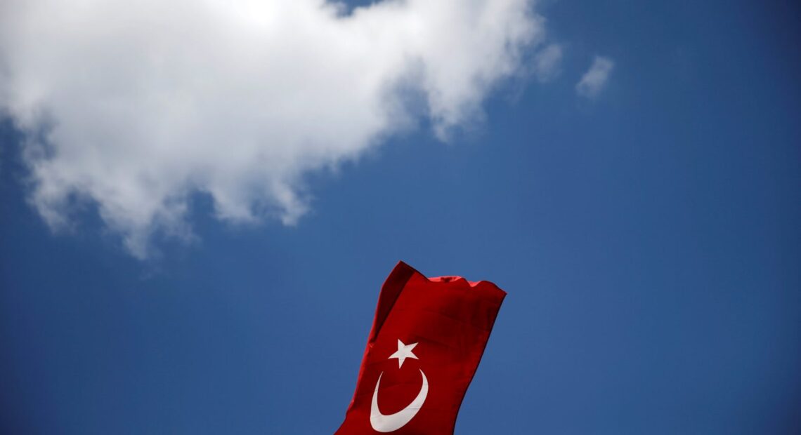 L’ Opinion: Η Τουρκία απαιτεί αλλαγή νομοθεσίας από τη Σουηδία