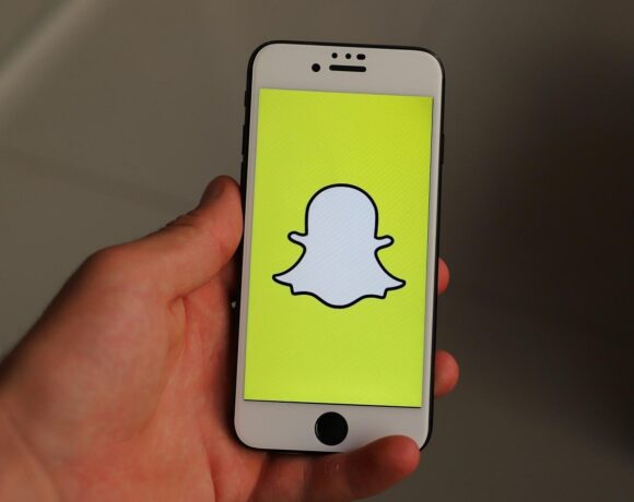 Snapchat: Αλλάζει και αποκτά συνδρομή με πρόσθετα χαρακτηριστικά (tweet)