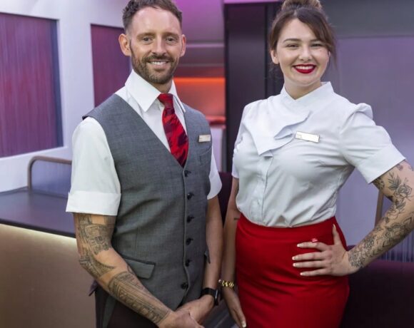 Virgin Atlantic: Πώς εξυμνεί τη διαφορετικότητα (και τα τατουάζ) των υπαλλήλων της (vid)