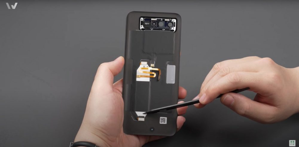 Asus Rog Phone 6: Teardown βίντεο αποκαλύπτει τα πάντα