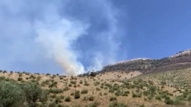 Αλβανία: Πυρκαγιές στον νότο – Απειλούνται ελληνικά μειονοτικά χωριά