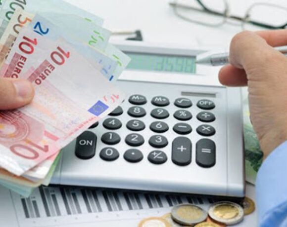 Ασφαλιστικές εισφορές: Νομοσχέδιο – ανάσα για τους ελεύθερους επαγγελματίες (vid)