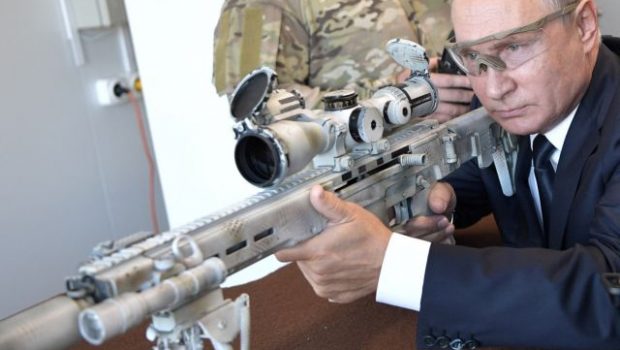 Βλαντίμιρ Πούτιν: «Η Δύση ενεργεί ως επιτιθέμενη εδώ και δεκαετίες – Προκάλεσε τον πόλεμο στην Ουκρανία»