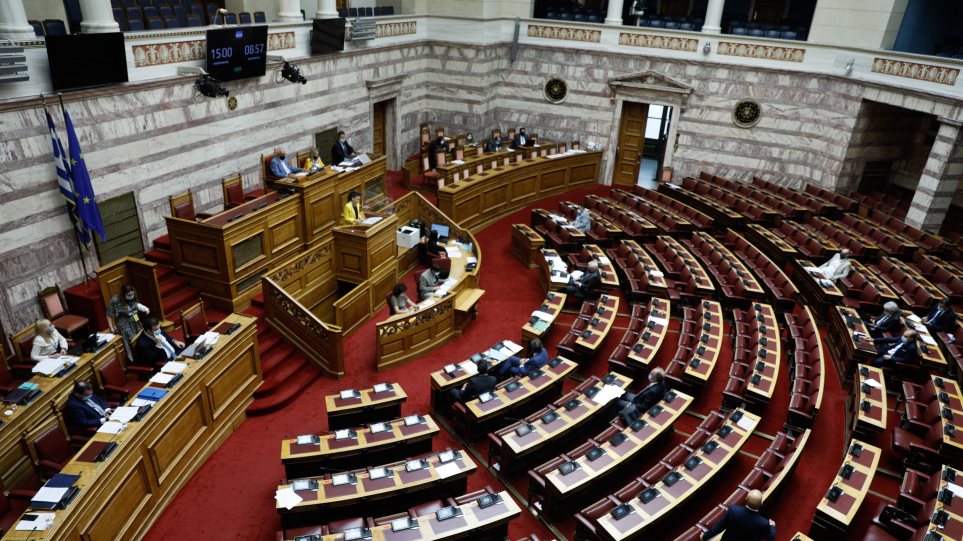 Βουλή: Κατατέθηκε προς κύρωση η σύμβαση για περιβαλλοντική αποκατάσταση σε Δυτική Μακεδονία και Μεγαλόπολη