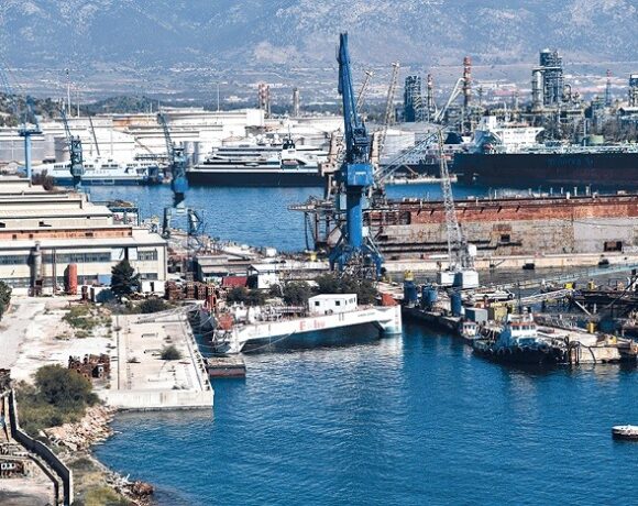 Βουλή: Ψηφίστηκε επί της Αρχής το νομοσχέδιο για τα Ναυπηγεία Ελευσίνας