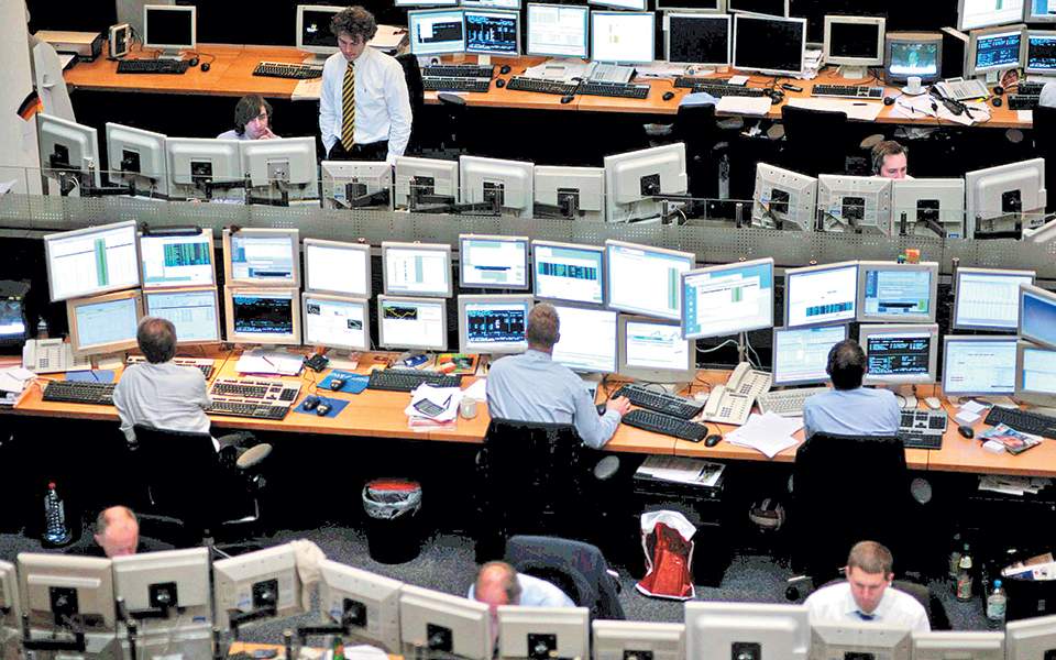 Βουτιά στις ευρωαγορές: Απώλειες 2% με «βαρίδι» τον ενεργειακό κλάδο