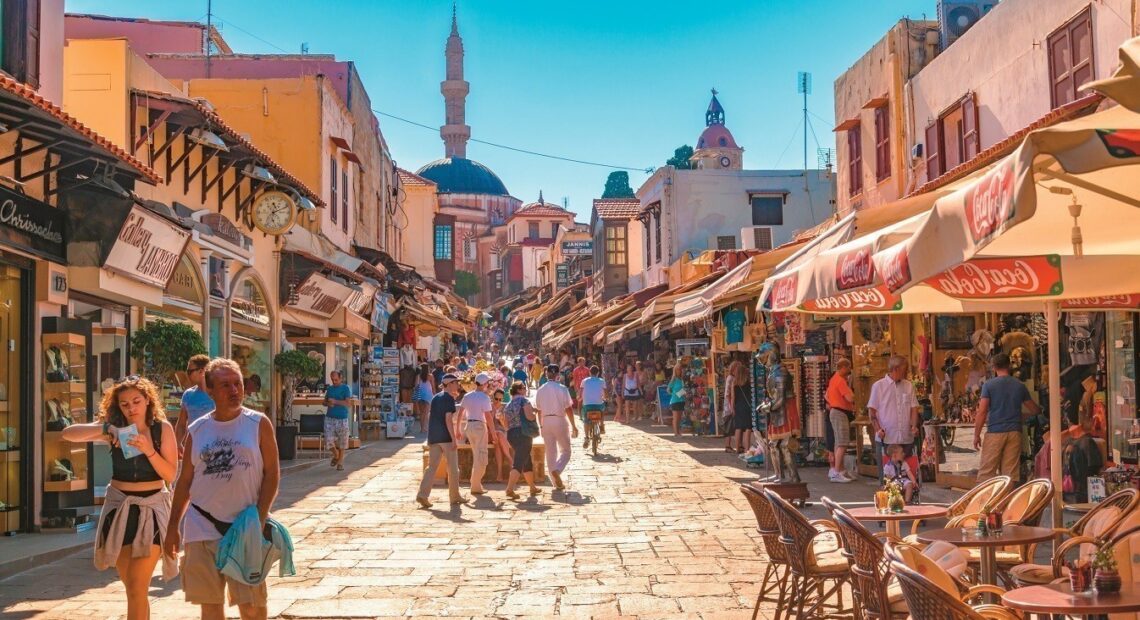 Ελλάδα: Πόλος έλξης για τους τουρίστες – Οι έξι τοπ προορισμοί (vid)