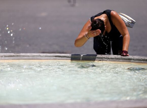 Ευρώπη: «Σαρώνει» ο καύσωνας – Θερμοκρασίες ρεκόρ σε 5 χώρες
