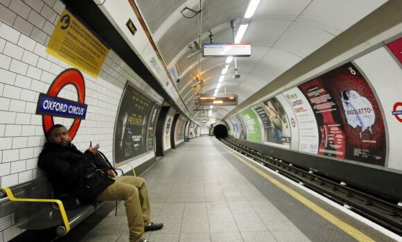 Νέα απεργία στους σιδηρόδρομους στη Βρετανία για μισθούς και συνθήκες εργασίας