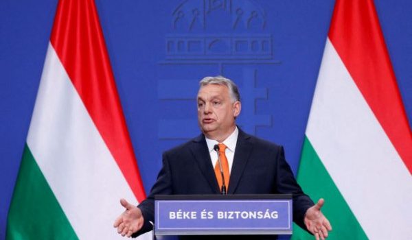 Ουγγαρία: Ο Ορμπάν αμφισβητεί εκ νέου την ευρωπαϊκή στρατηγική για τον πόλεμο στην Ουκρανία