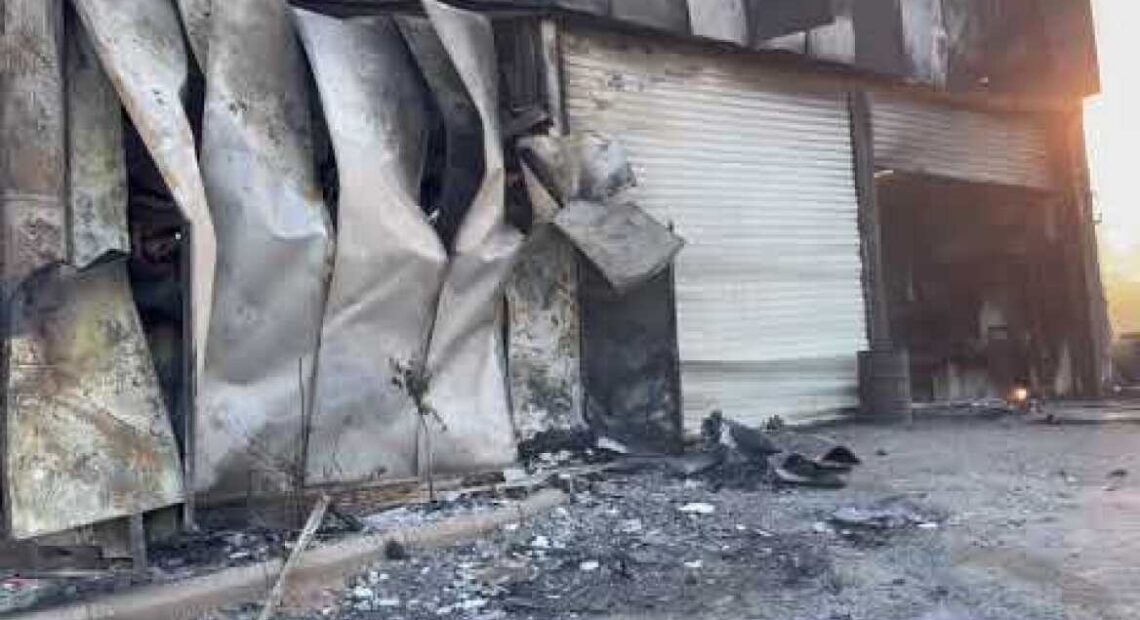 Πυρκαγιές στην Πεντέλη: Kάηκαν περιουσίες σε Πεντέλη, Παλλήνη, Ανθούσα και Γέρακα (pics+vid)