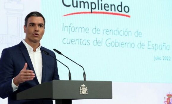 Σάντσεθ: Πετάξτε τις γραβάτες για να αντιμετωπιστεί ο καύσωνας και η ενεργειακή κρίση