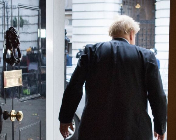 Ft: Η μετά Τζόνσον Βρετανία πρέπει να γεφυρώσει τις σχέσεις με την Ε.Ε.