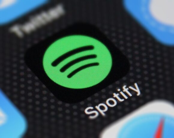 Spotify: Ξεπέρασαν τις εκτιμήσεις τα έσοδα και οι μηνιαίοι χρήστες