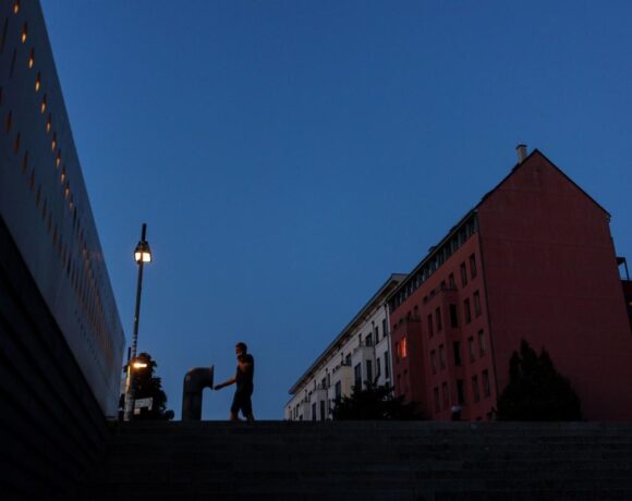 Bloomberg: Η Ευρώπη προετοιμάζεται για το δύσκολο χειμώνα – Τα μέτρα των κυβερνήσεων