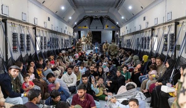 Αφγανιστάν: Κλειστός ο δρόμος για χιλιάδες που θα ταξίδευαν στη Γερμανία – Τα εμπόδια των Ταλιμπάν