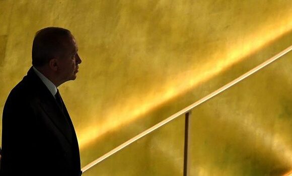 Ερντογάν: Γιατί ξαφνικά ο τούρκος πρόεδρος γίνεται «καλός» με τους εχθρούς του
