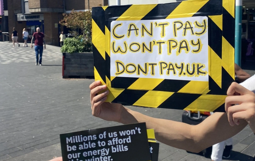 Κίνημα «δεν πληρώνω»: Αντιδράσεις απο τη Βρετανία έως την Κίνα – Πώς επηρεάζεται η ενεργειακή βιομηχανία