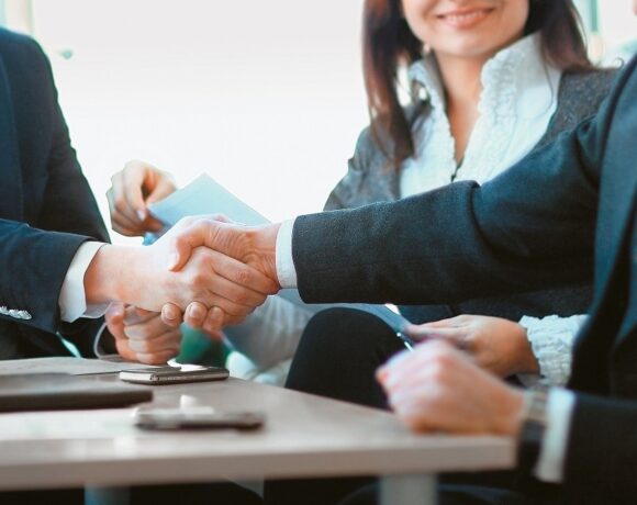 Καλοκαιρινός «καταιγισμός» από Deals