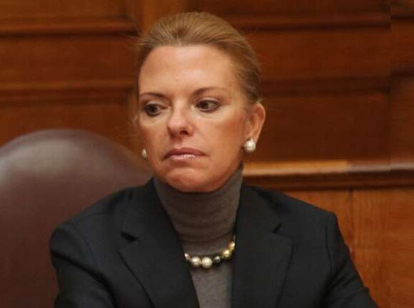 Κατεπείγουσα ερώτηση Βοζέμπεργκ στην Κομισιόν για την αύξηση της μεταναστευτικής πίεσης στην Ελλάδα