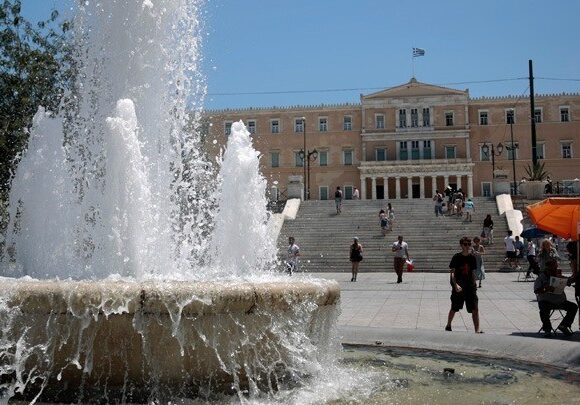 Καύσωνας: Ξεπέρασε τους 40 βαθμούς η θερμοκρασία στα ηπειρωτικά